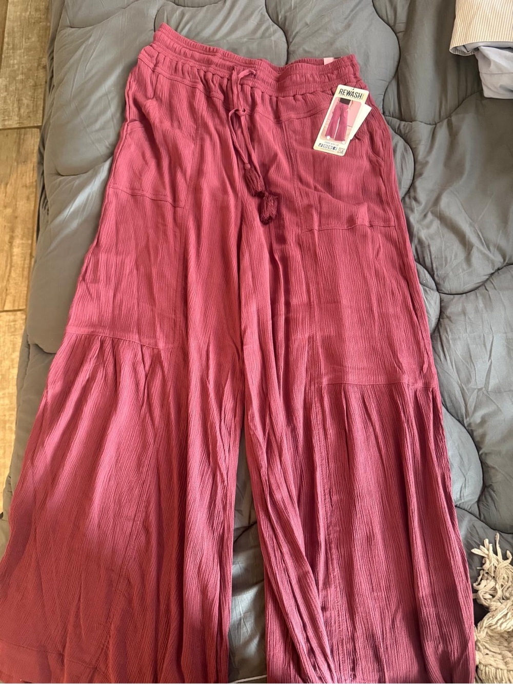Rewash Wide-Leg Flowing Pants in Rose